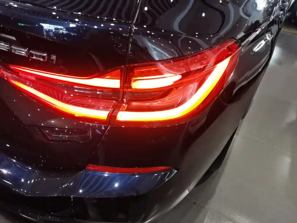 BMW 6 Series GT — миниатюра 8