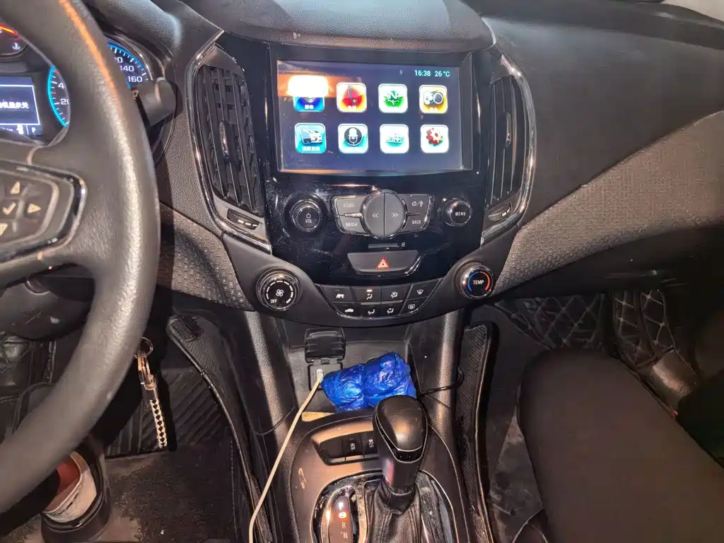 Chevrolet Cruze — миниатюра 9