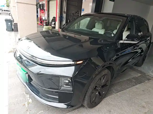 Li Auto L6