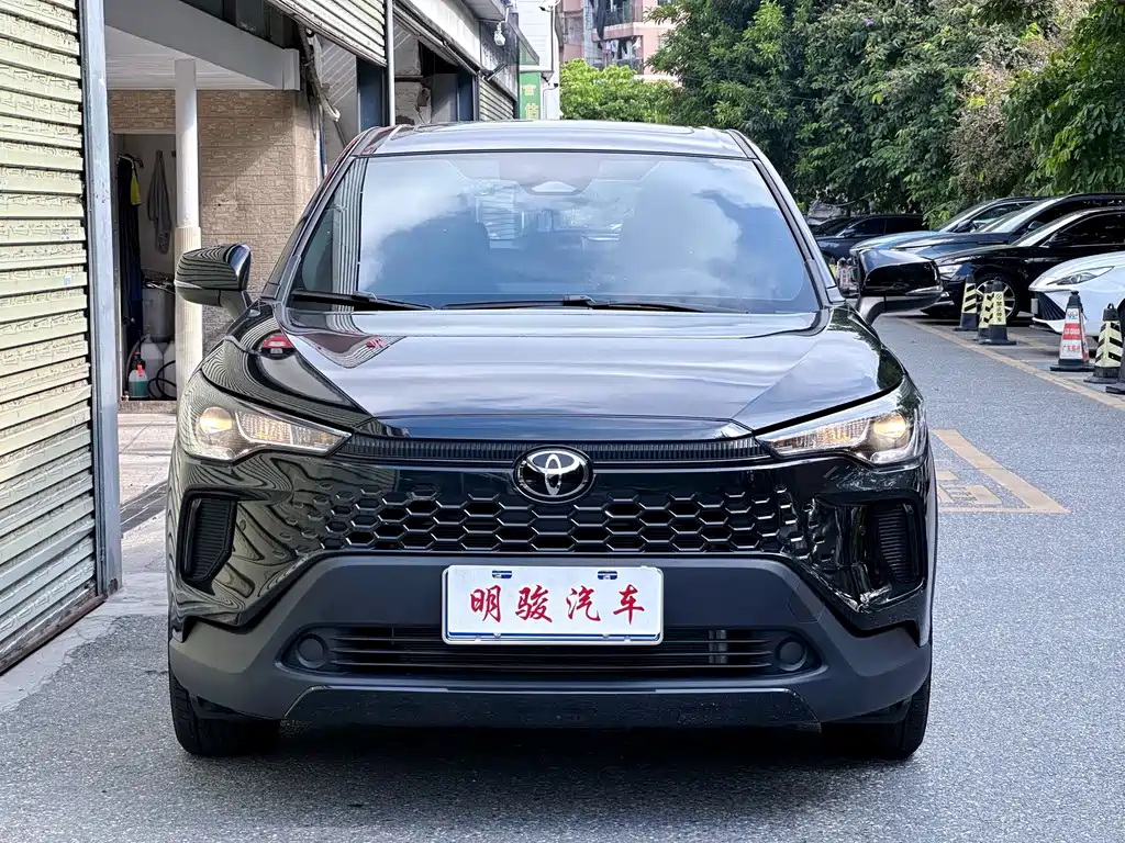 Toyota Corolla Cross — миниатюра 2