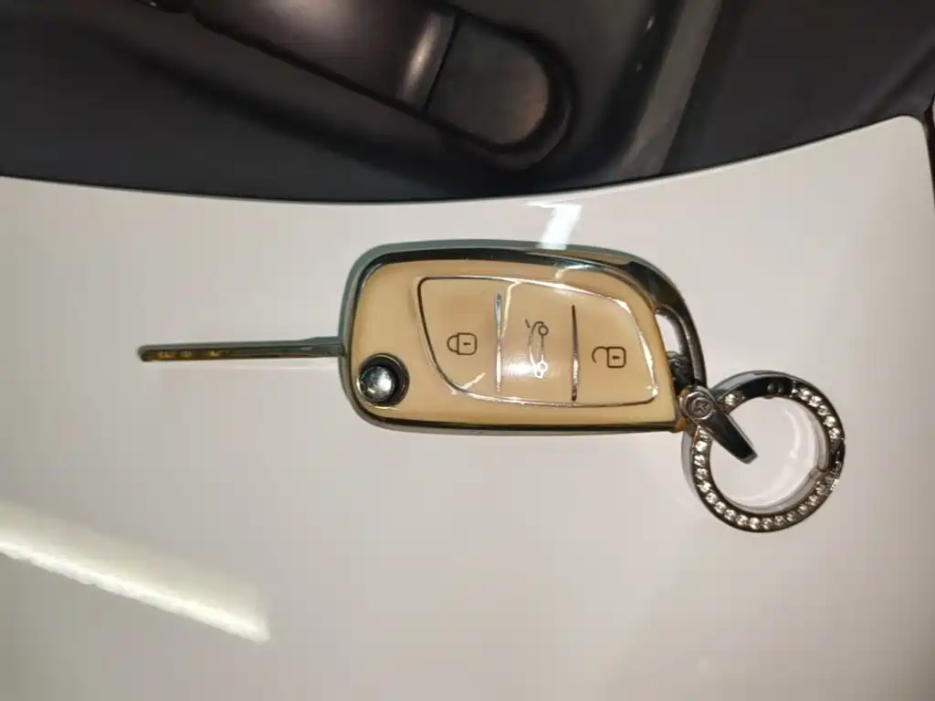 Toyota Yaris L — миниатюра 9