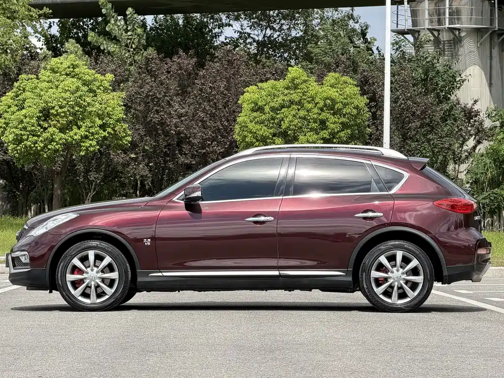 Infiniti QX50 — миниатюра 14