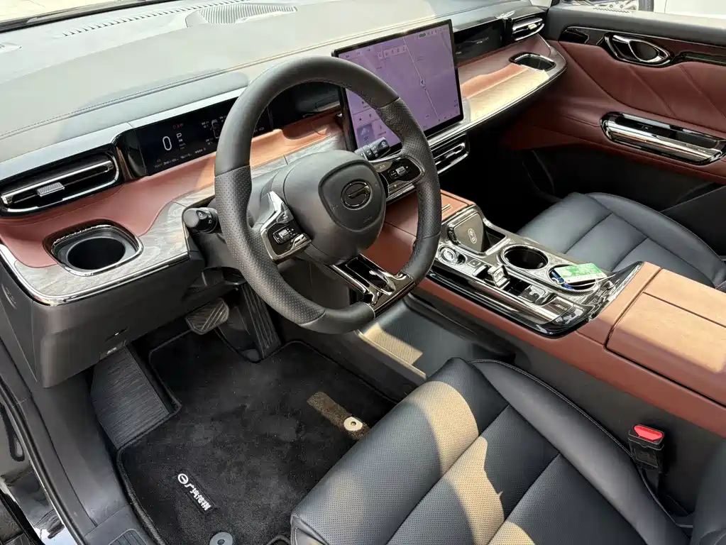 GAC Motor Trumpchi E8 PHEV — миниатюра 9