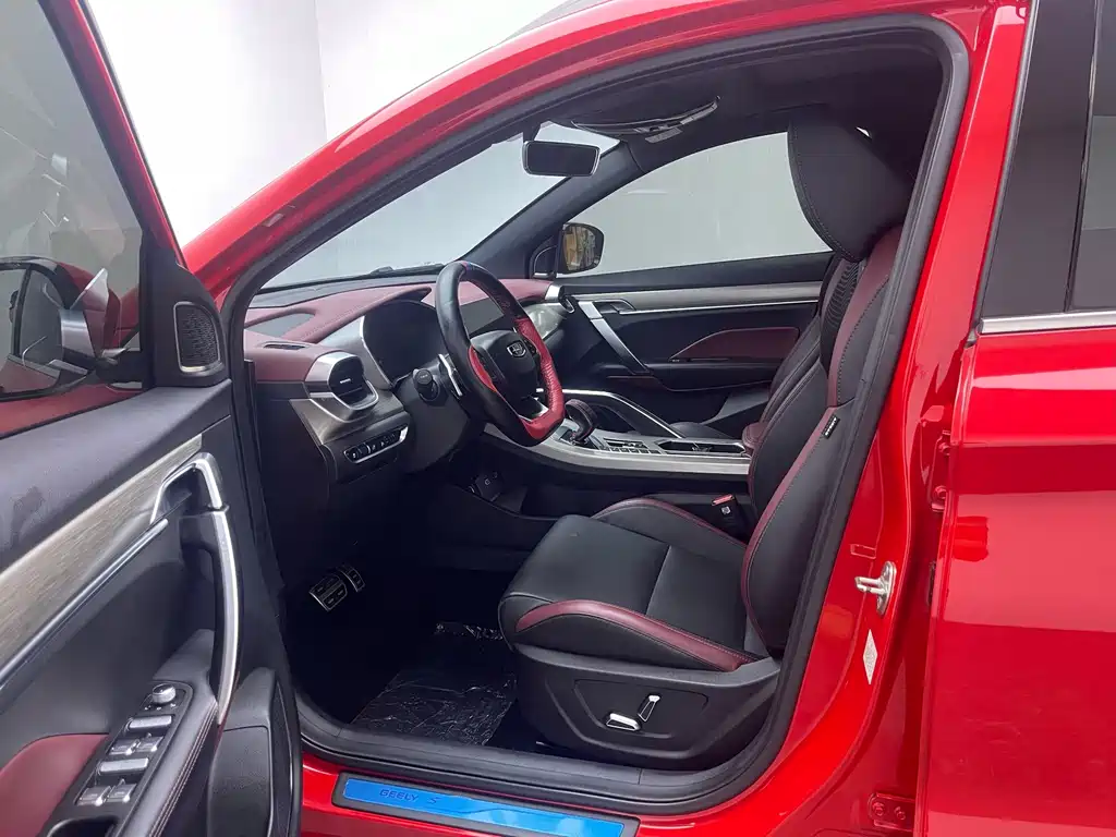 Geely Binyue — миниатюра 11