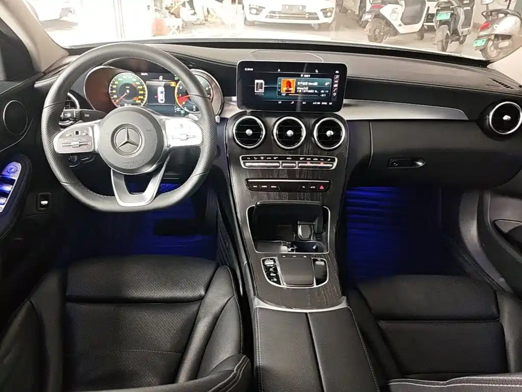 Mercedes-Benz C-Class — миниатюра 10