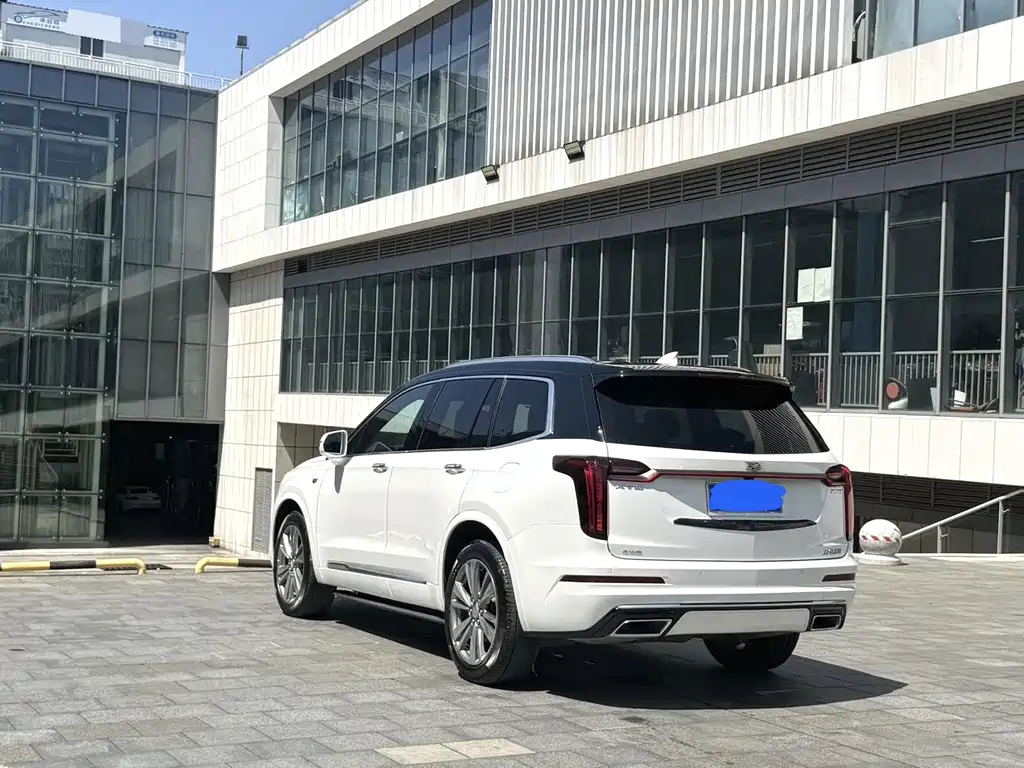 Cadillac XT6 — миниатюра 8