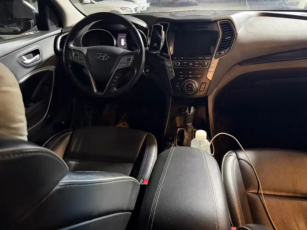 Hyundai Santa Fe — миниатюра 5