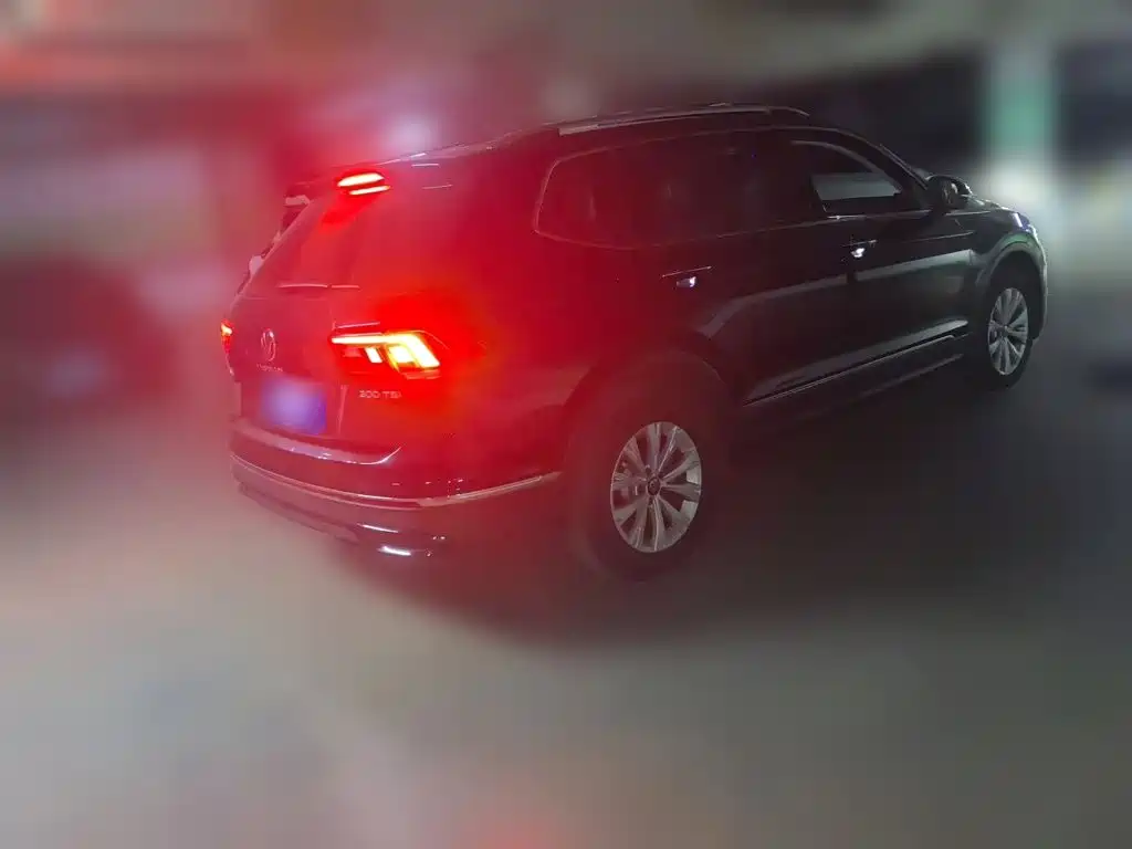 Volkswagen Tiguan L — миниатюра 4