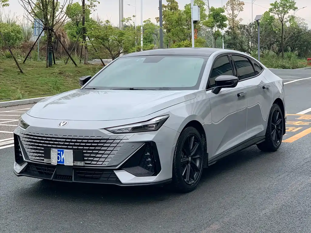 Changan UNI-V 2023