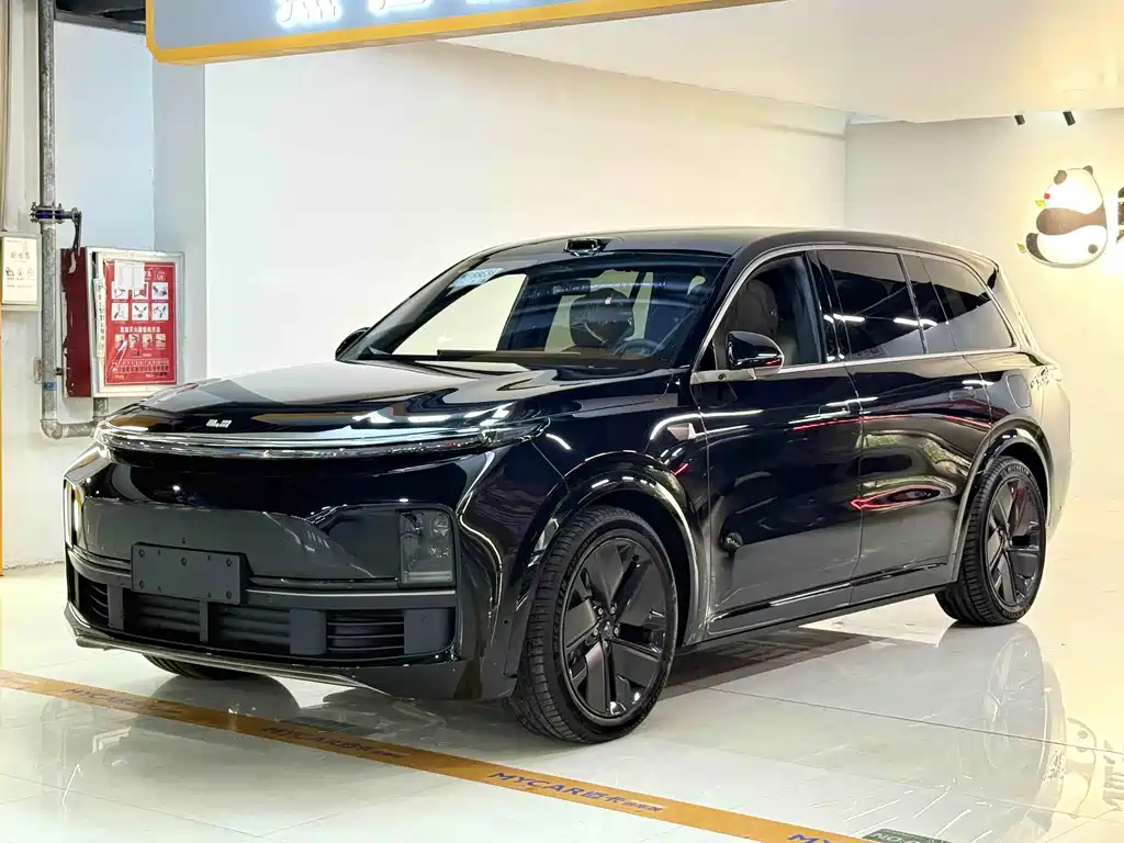Li Auto Li L9 2025