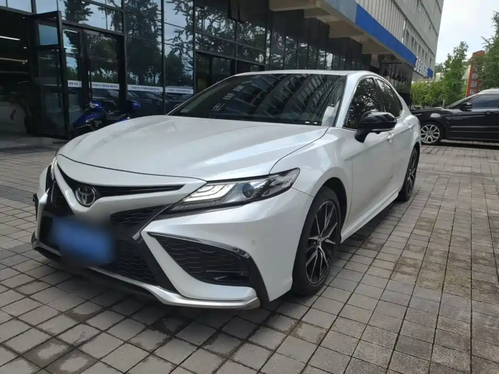 Toyota Camry — миниатюра 2