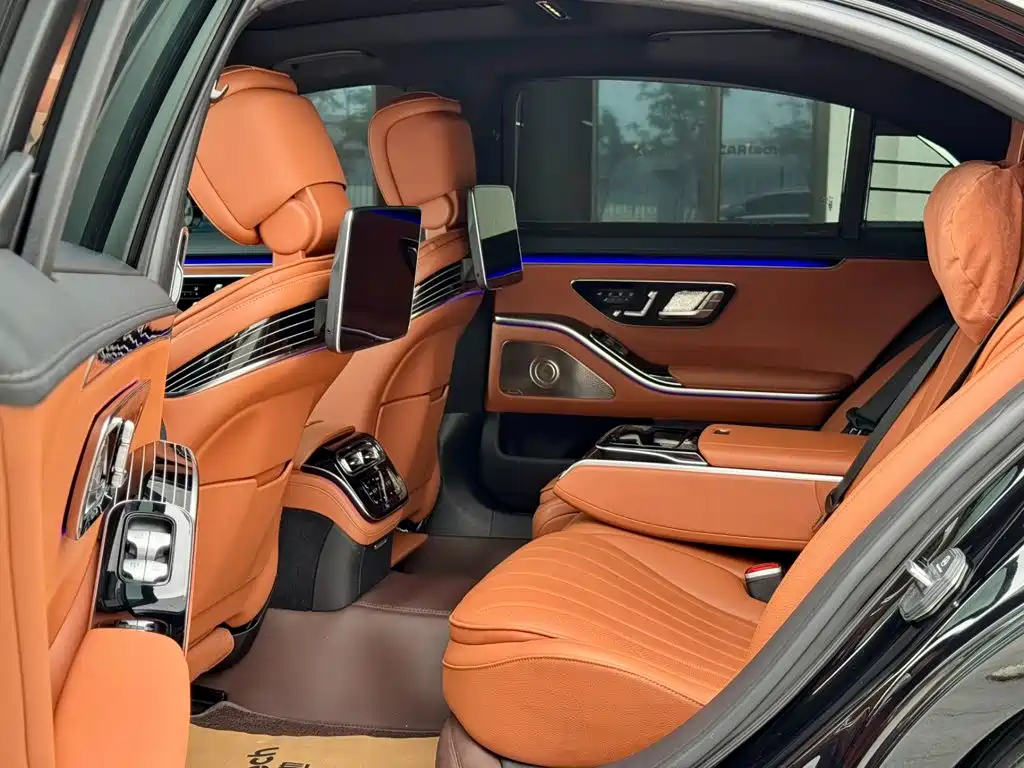 Mercedes-Benz S-Class — миниатюра 10