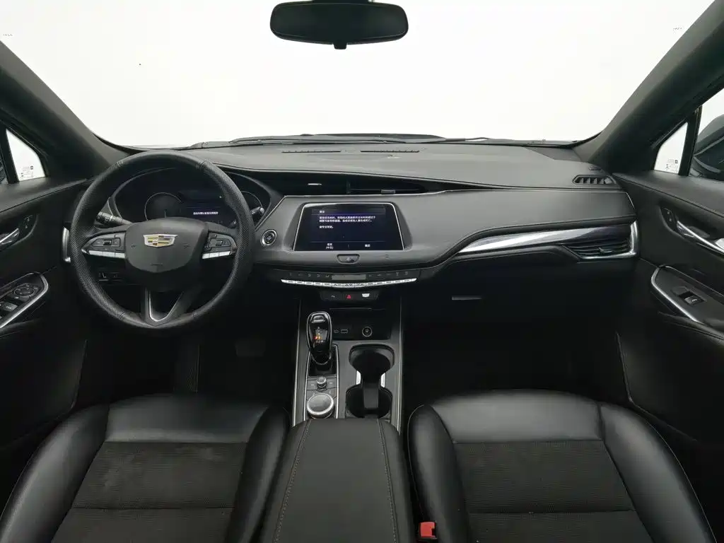 Cadillac XT4 — миниатюра 5