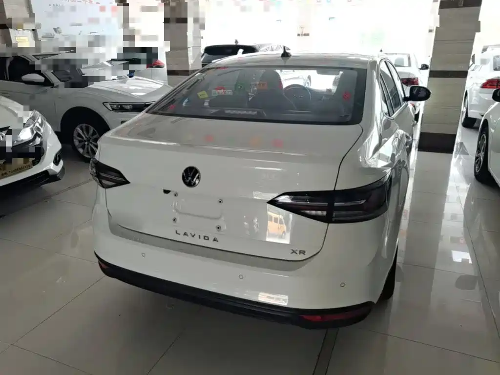 Volkswagen Lavida — миниатюра 7
