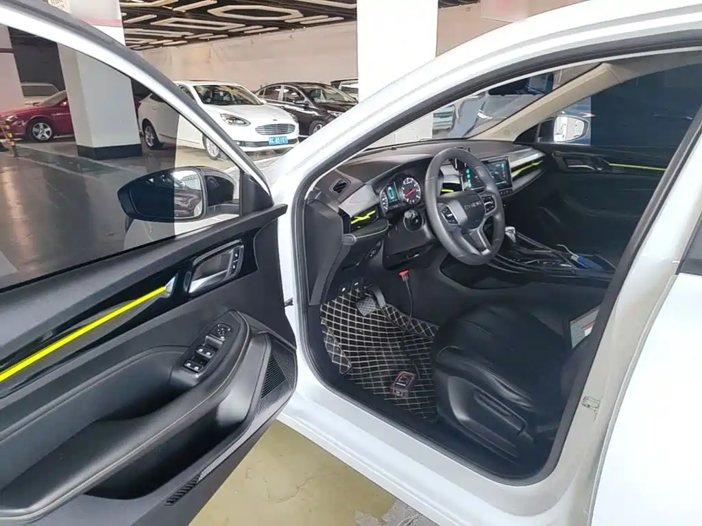 Roewe i5 — миниатюра 16
