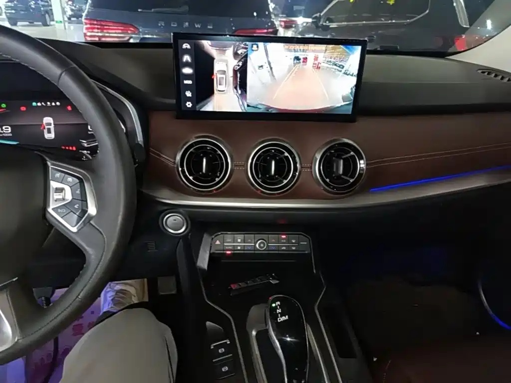 Wey Wey VV6 — миниатюра 13