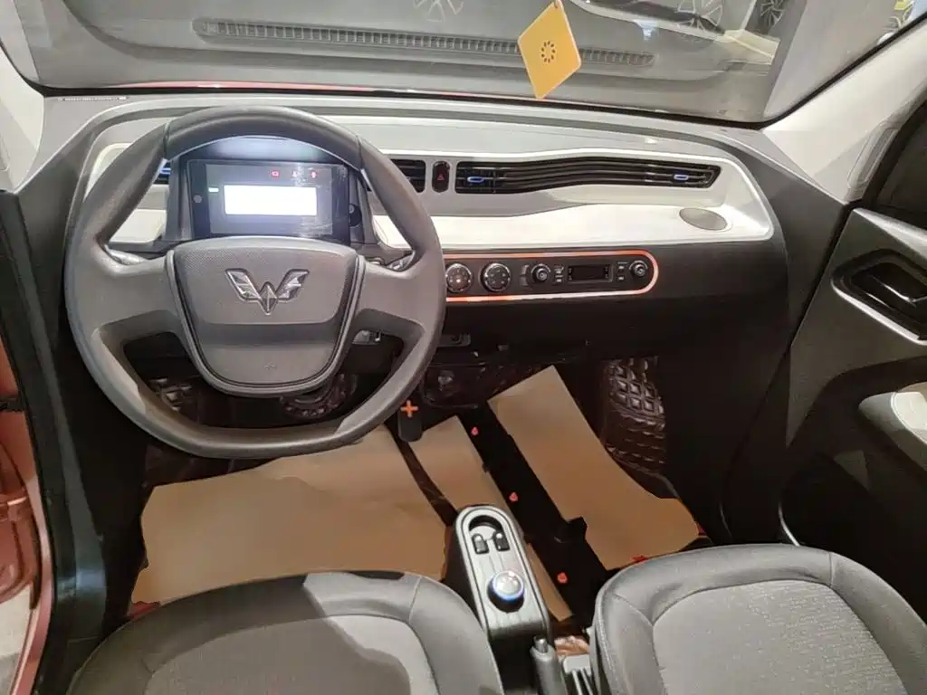 Wuling MINIEV — миниатюра 10
