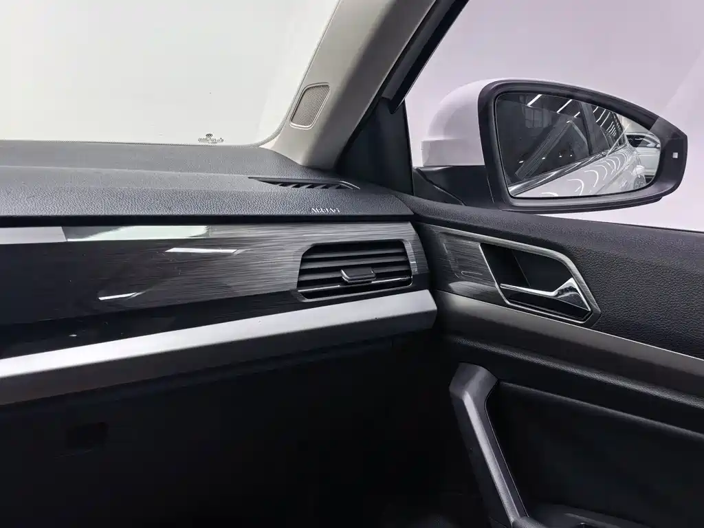 Volkswagen Lavida — миниатюра 10
