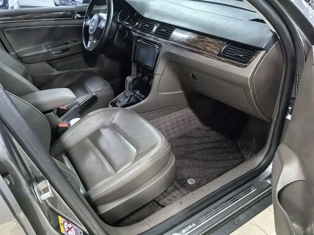 Volkswagen Bora — миниатюра 11