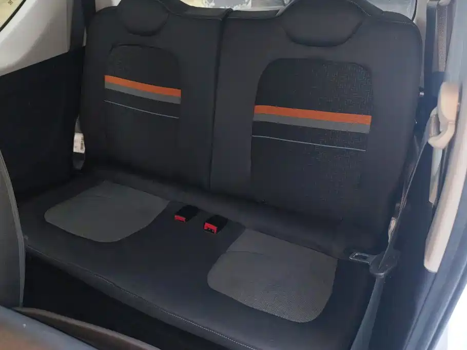 Wuling MINIEV — миниатюра 11