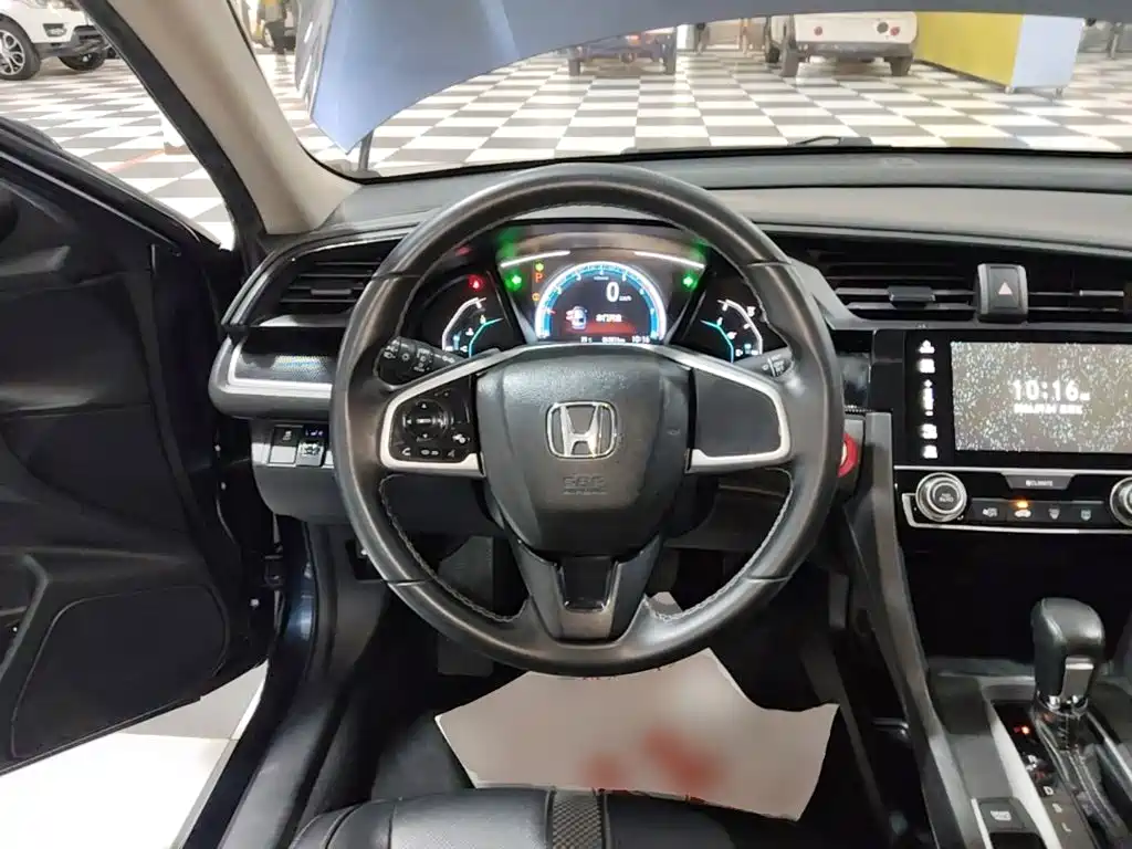 Honda Civic — миниатюра 11