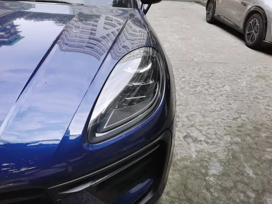 Porsche Macan — миниатюра 5
