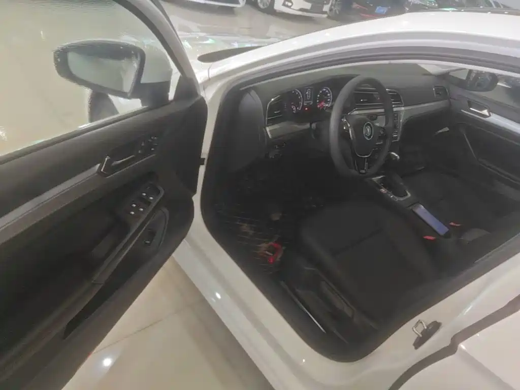 Volkswagen Lamando — миниатюра 16