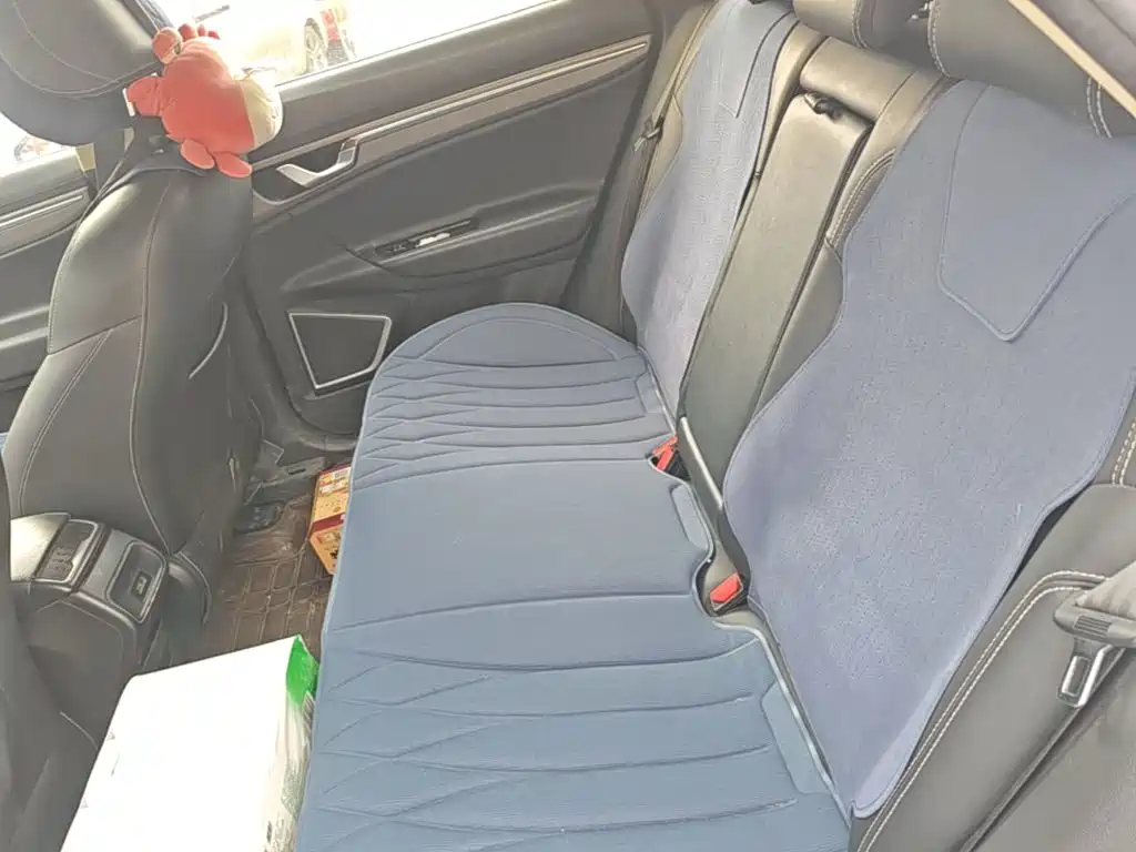 Geely Emgrand GS — миниатюра 17