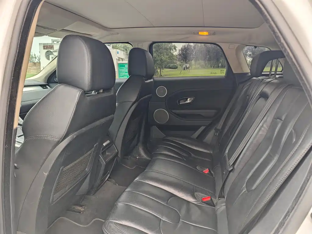 Land Rover Range Rover Evoque 2014 2.0T 5