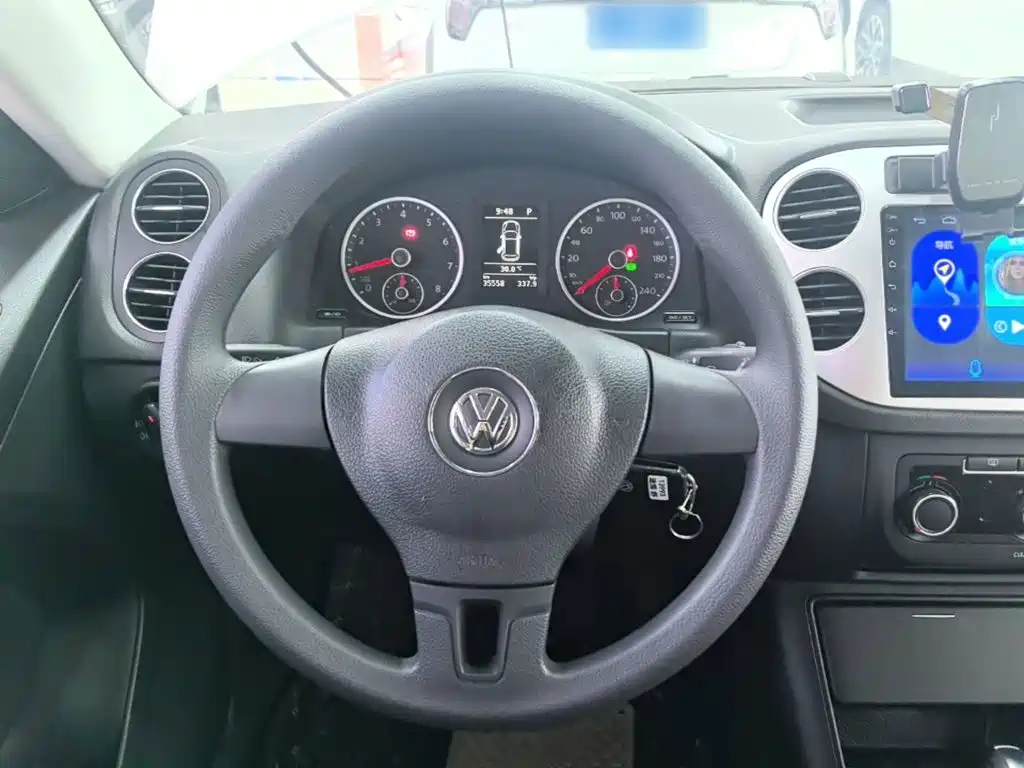 Volkswagen Tiguan — миниатюра 11