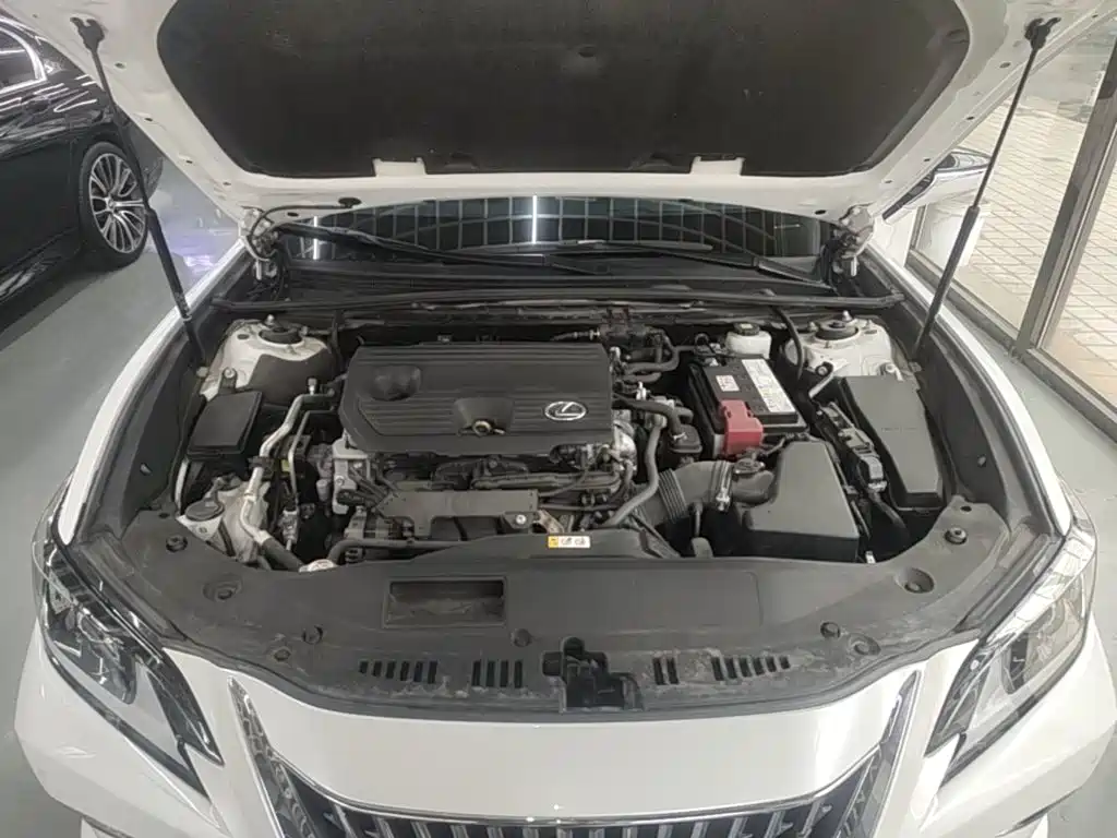 Lexus ES — миниатюра 20