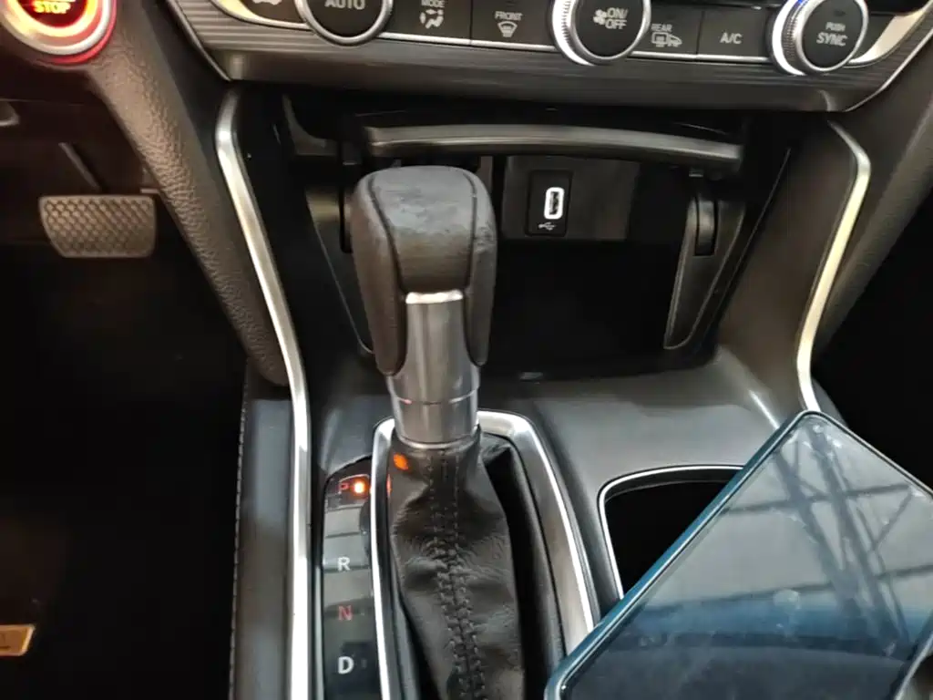 Honda Accord — миниатюра 14