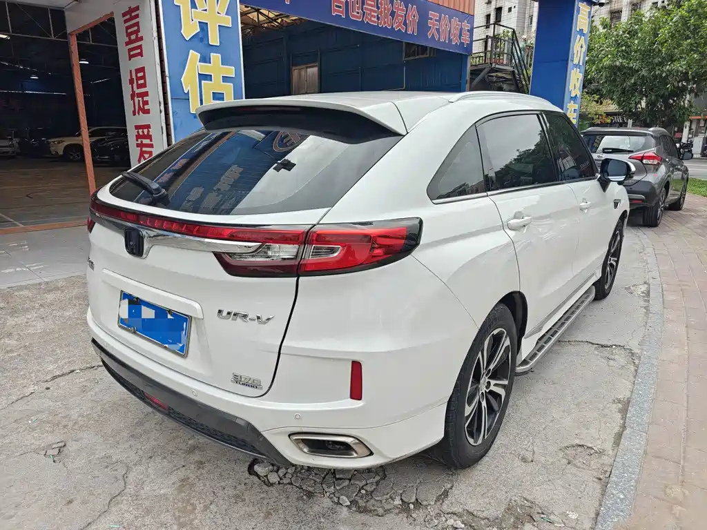 Honda UR-V — миниатюра 6
