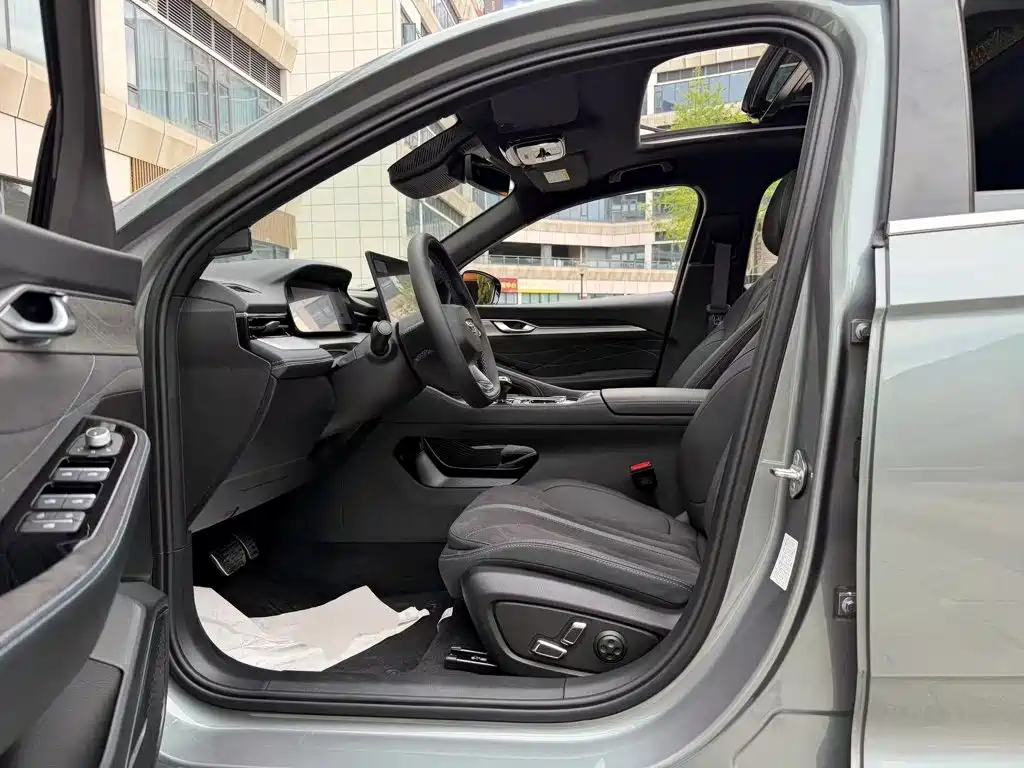 Geely Xingrui — миниатюра 15