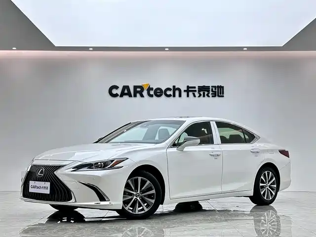 LEXUS  ES 2021