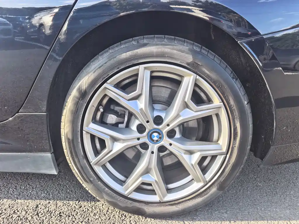 BMW i3 — миниатюра 13