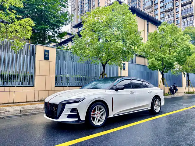 2024 Hongqi H6