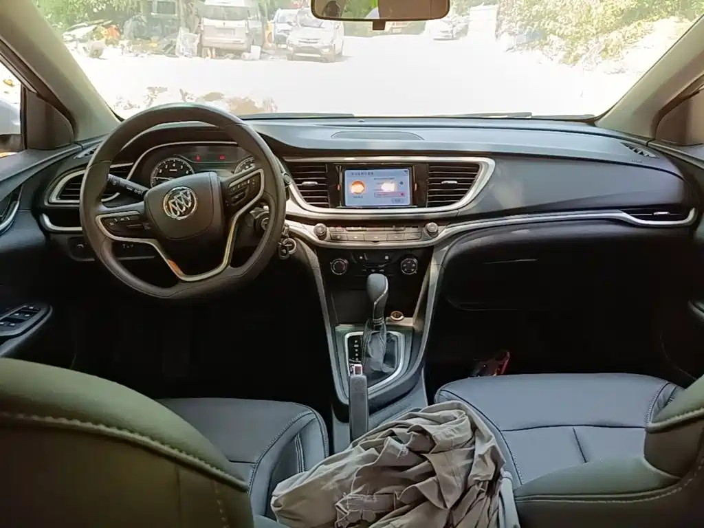 Buick Excelle — миниатюра 10