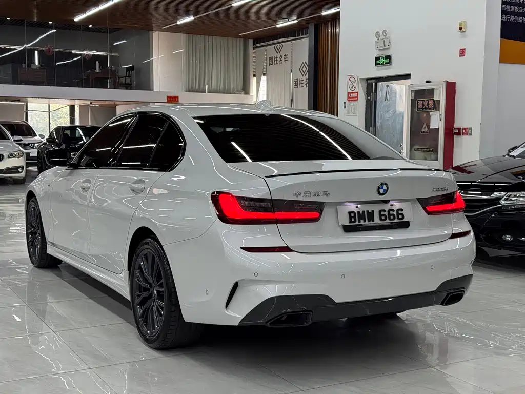BMW 3 Series 3 2022 325i M Sport
