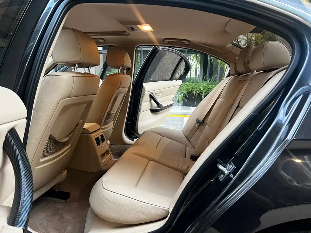 BMW 3 Series — миниатюра 20