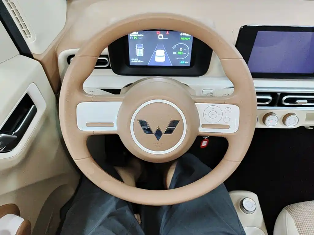 Wuling MINIEV — миниатюра 11