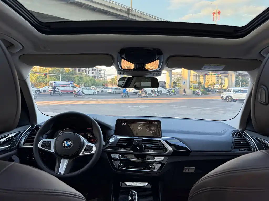 BMW X3 — миниатюра 9