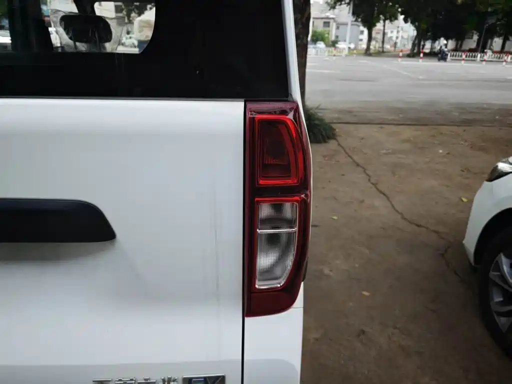 Wuling Zhiguang EV — миниатюра 8