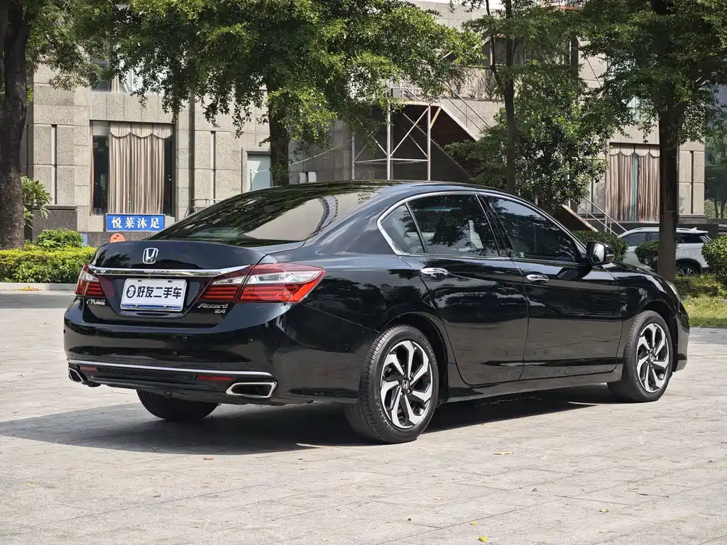 Honda Accord — миниатюра 5