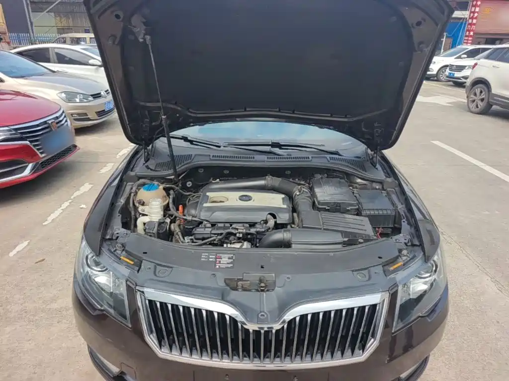 Skoda Superb — миниатюра 20