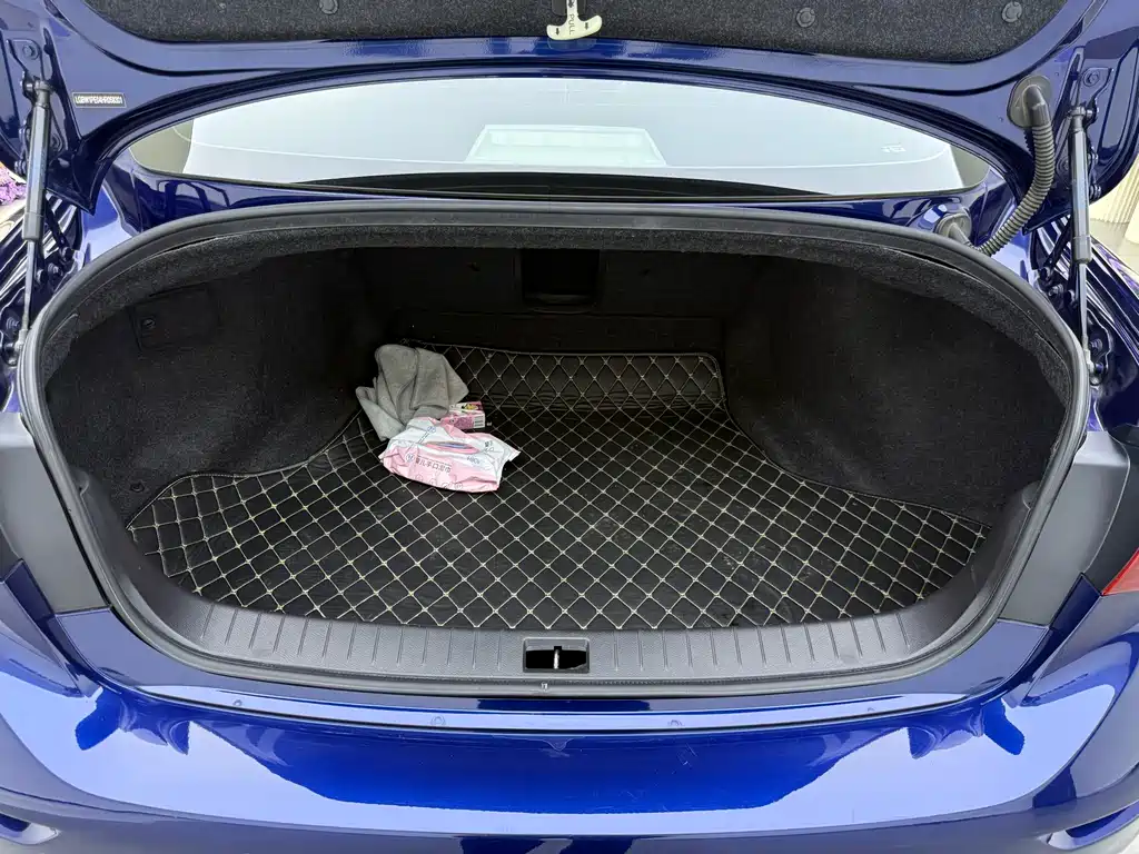 Infiniti Q50L — миниатюра 22