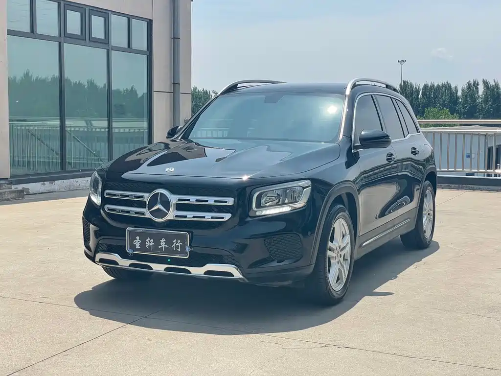 Купить Mercedes-Benz GLB