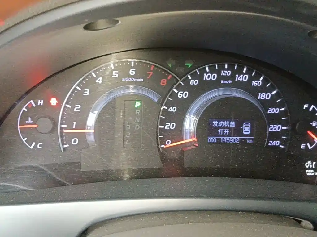 Toyota Camry — миниатюра 12