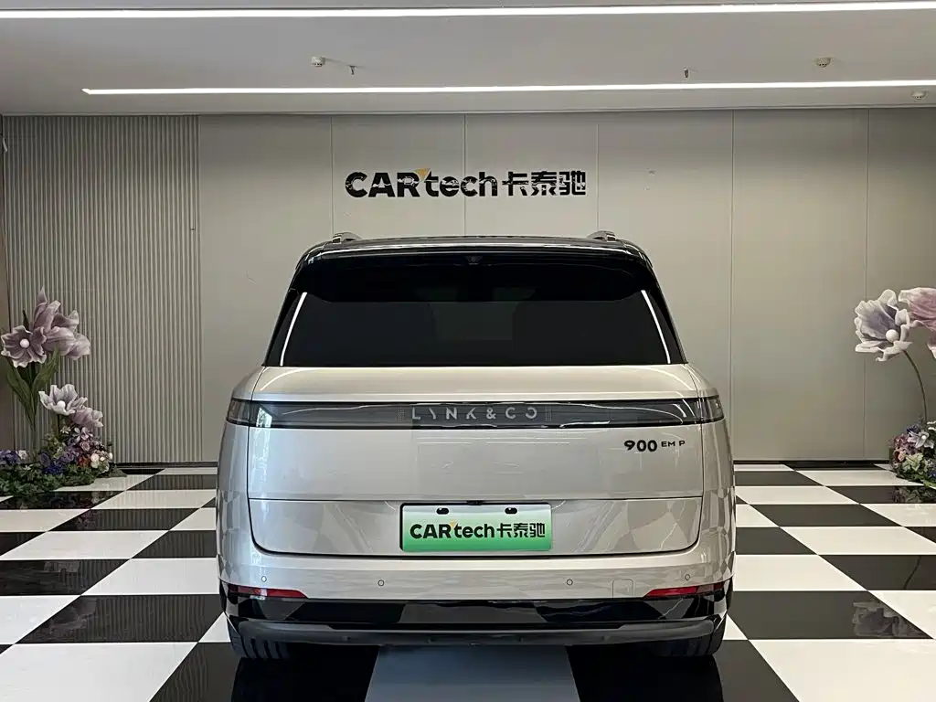 Lynk & Co 900 — миниатюра 6