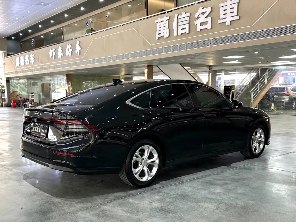 Honda Accord — миниатюра 14